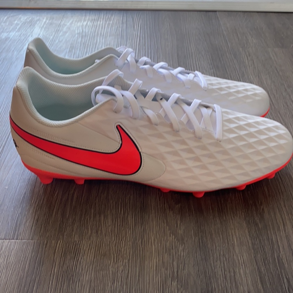 Nike men’s soccer shoes